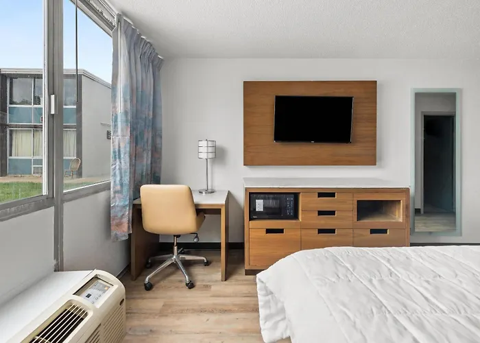 Suburban Studios Fairborn - Dayton